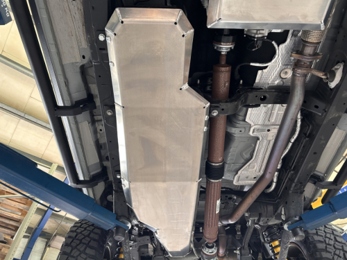 PROTEZIONE SOTTOSCOCCA SERBATOIO FORD BRONCO DAL 2021 IN POI 4 PORTE