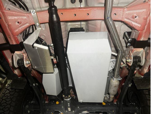 SERBATOIO SOSTITUTIVO SUZUKI JIMNY 5 PORTE BENZINA 80L