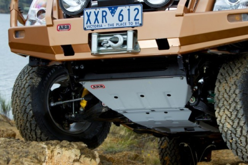 ARB PROTEZIONE SOTTOSCOCCA NISSAN D40 CON STX E 550