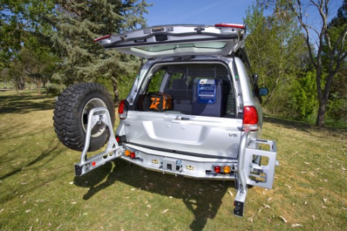 ARB PARAURTI POSTERIORE TOYOTA J200 PREDISPOSTO PORTA RUOTA