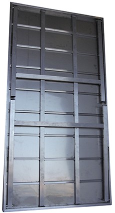 UPRACKS TAVOLO ALU/INOX SATINATO 143.5x69x69H - Kg 11,5