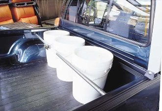 BUSHRANGER BARRA FERMA CARICO TELESCOPICA UNIVERSALE