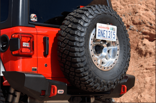 ARB KIT RICOLLOCAZIONE TARGA PER PARAURTI ARB JEEP JL