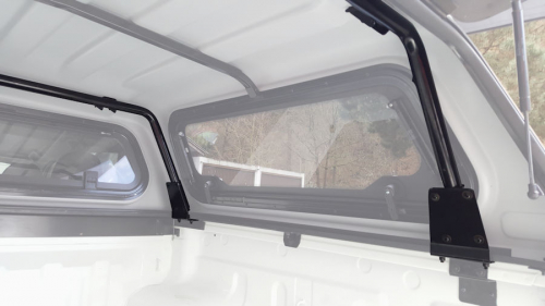 ARB KIT RINFORZO INTERNO PER MONTAGGIO PORTAPACCHI CON BARRE TRAVERSALI PER HARDTOP DOPPIA CABINA