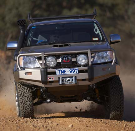 ARB PARAURTI TOYOTA HILUX DAL 2005 AL 2011 SENZA PARAFANGHI
