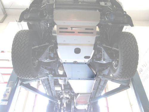 PROTEZIONE SOTTOSCOCCA RIDUTTORE HILUX DAL 2016 IN POI DIESEL