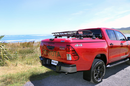 ARB COPERTURA SPORTLID PER TOYOTA HILUX DOPPIA CABINA DAL 2015 IN POI