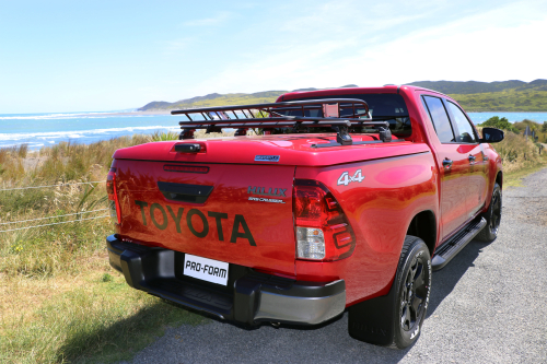 ARB COPERTURA SPORTLID PER TOYOTA HILUX DOPPIA CABINA DAL 2015 IN POI