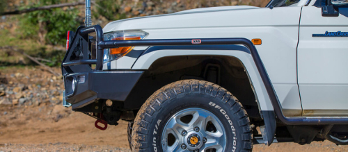 ARB PARAURTI DELUXE PER TOYOTA J76 CON PARAFANFHI