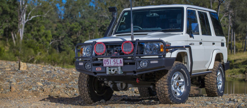 ARB PARAURTI DELUXE PER TOYOTA J76 CON PARAFANFHI